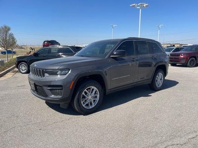 2026 Jeep Grand Cherokee Laredo 4x4