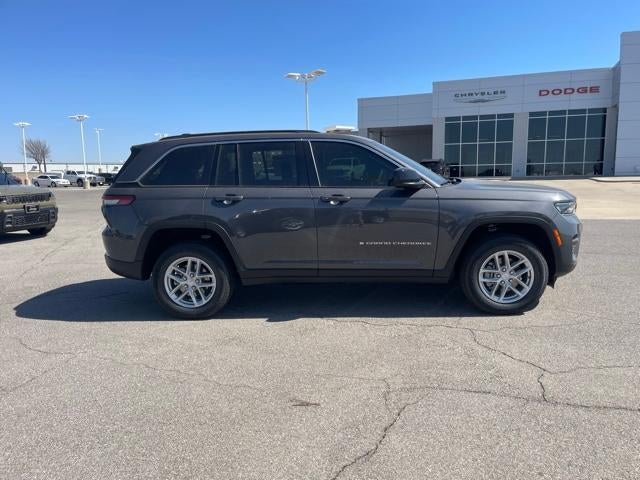 2026 Jeep Grand Cherokee Laredo 4x4