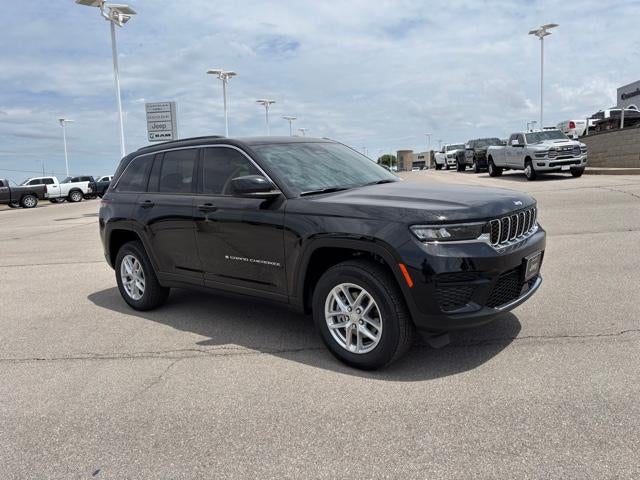 2026 Jeep Grand Cherokee Laredo 4x4