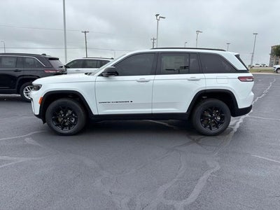 2026 Jeep Grand Cherokee Laredo Altitude 4x4
