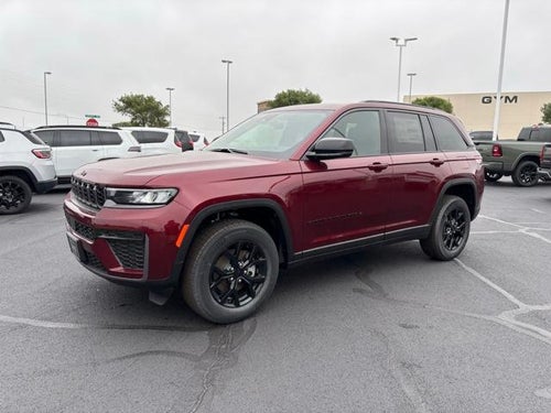 2026 Jeep Grand Cherokee Laredo Altitude 4x4