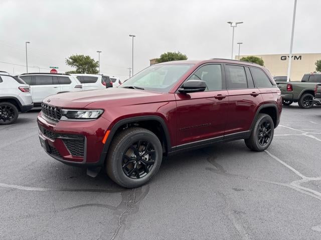 2026 Jeep Grand Cherokee Laredo Altitude 4x4