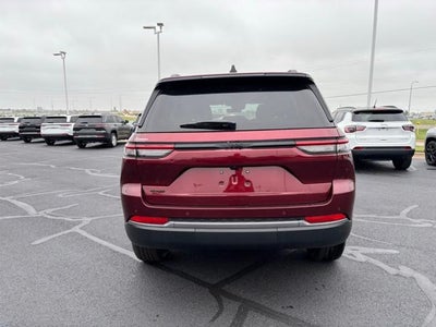 2026 Jeep Grand Cherokee Laredo Altitude 4x4