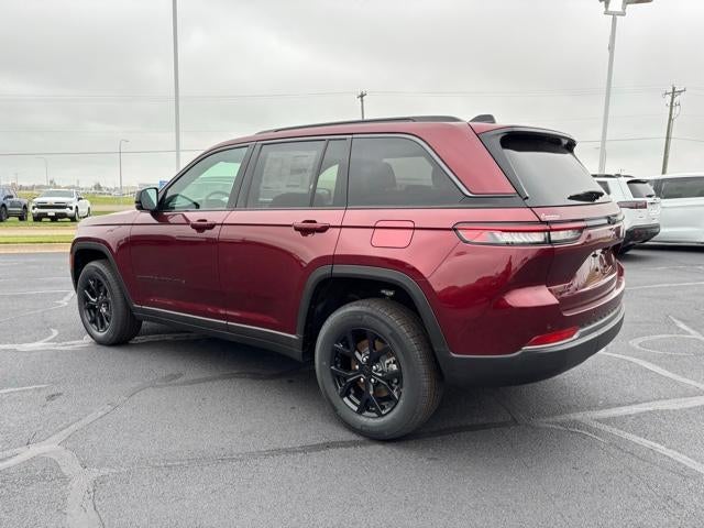 2026 Jeep Grand Cherokee Laredo Altitude 4x4