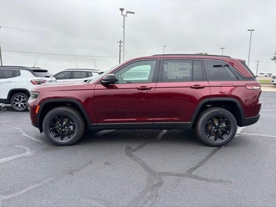 2026 Jeep Grand Cherokee Laredo Altitude 4x4