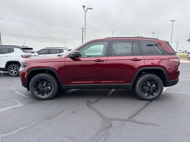 2026 Jeep Grand Cherokee Laredo Altitude 4x4