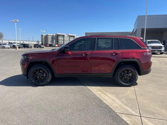 2026 Jeep Grand Cherokee Laredo Altitude 4x4