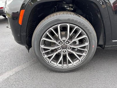 2026 Jeep Grand Cherokee Summit 4x4