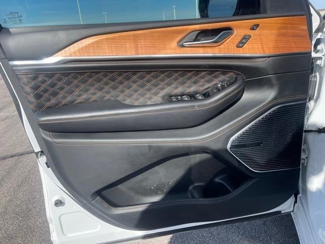 2023 Jeep Grand Cherokee L Summit 4x4