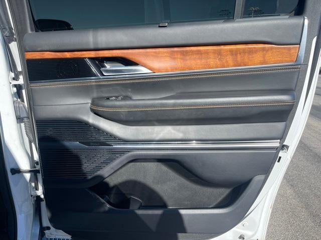 2023 Jeep Grand Wagoneer L Series III 4x4