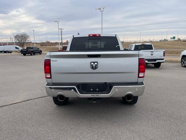 2015 RAM 1500 4WD Crew Cab 5.7 Ft Box Big Horn