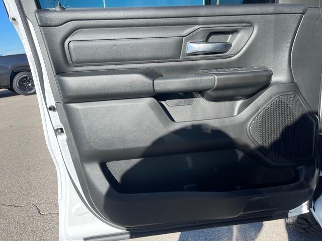 2026 RAM 1500 Tradesman 4x4 Crew Cab 5'7" Box