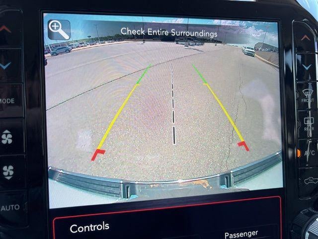 2020 RAM 1500 Laramie 4x4 Crew Cab 5'7" Box