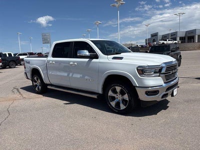 2020 RAM 1500 Laramie 4x4 Crew Cab 5'7" Box