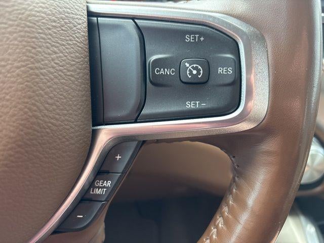 2020 RAM 1500 Laramie 4x4 Crew Cab 5'7" Box