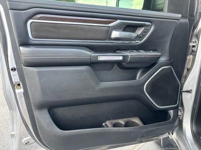 2022 RAM 1500 Laramie 4x4 Crew Cab 5'7" Box