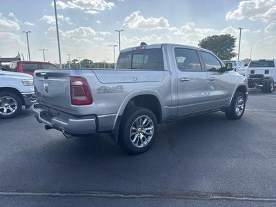 2022 RAM 1500 Laramie 4x4 Crew Cab 5'7" Box