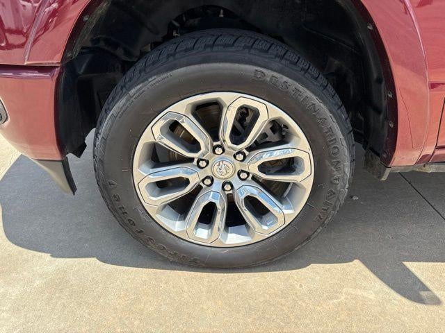 2022 RAM 1500 Laramie 4x4 Crew Cab 5'7" Box