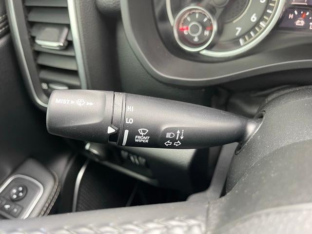 2021 RAM 1500 Laramie 4x4 Crew Cab 5'7" Box