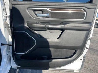 2022 RAM 1500 Laramie 4x4 Crew Cab 5'7" Box