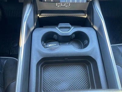 2022 RAM 1500 Laramie 4x4 Crew Cab 5'7" Box