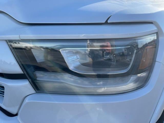 2022 RAM 1500 Laramie 4x4 Crew Cab 5'7" Box