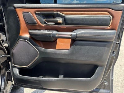 2019 RAM 1500 Longhorn 4x4 Crew Cab 5'7" Box