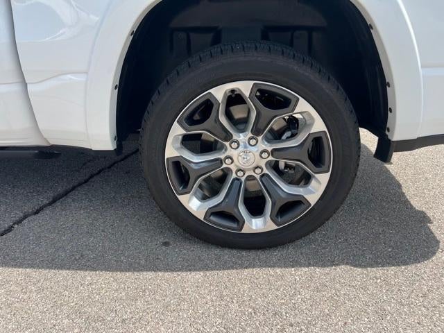 2022 RAM 1500 Longhorn 4x4 Crew Cab 5'7" Box