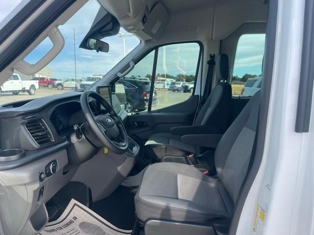 2022 Ford Transit Passenger Wagon T-350 148" Med Roof XLT RWD