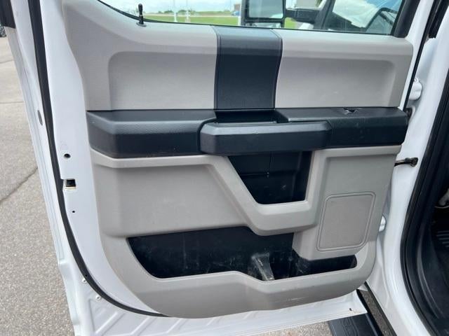 2019 Ford Super Duty F-350 DRW XL 4WD Crew Cab 179" WB 60" CA