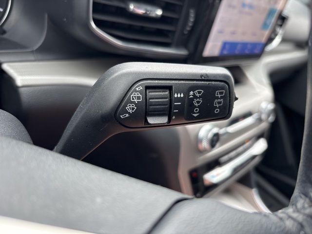 2022 Ford Explorer XLT 4WD