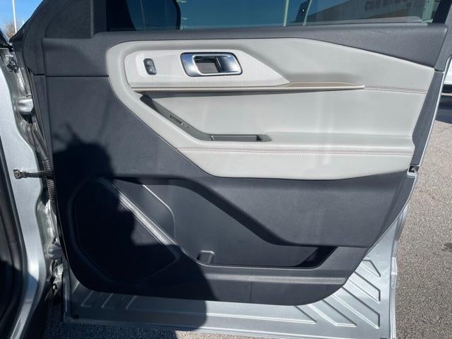 2025 Ford Explorer Active 4WD