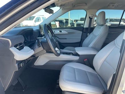 2025 Ford Explorer Active 4WD