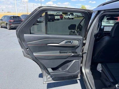 2025 Ford Explorer ST-Line 4WD