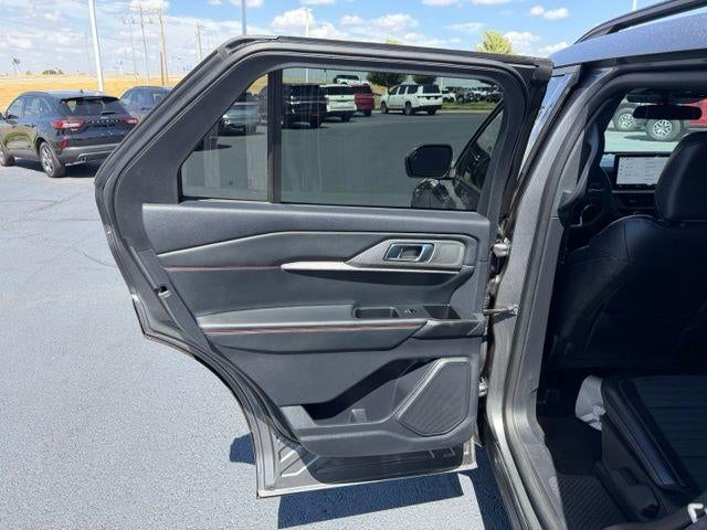 2025 Ford Explorer ST-Line 4WD