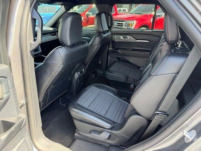 2025 Ford Explorer ST-Line 4WD