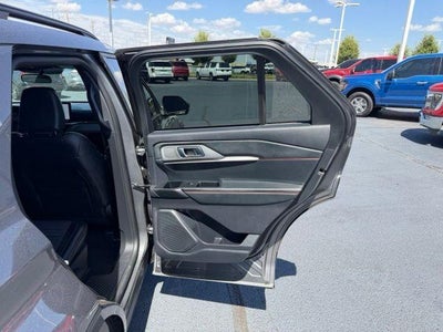 2025 Ford Explorer ST-Line 4WD
