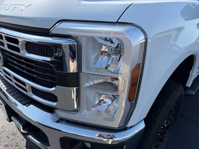 2026 Ford Super Duty F-250 SRW XLT 4WD Crew Cab 6.75' Box