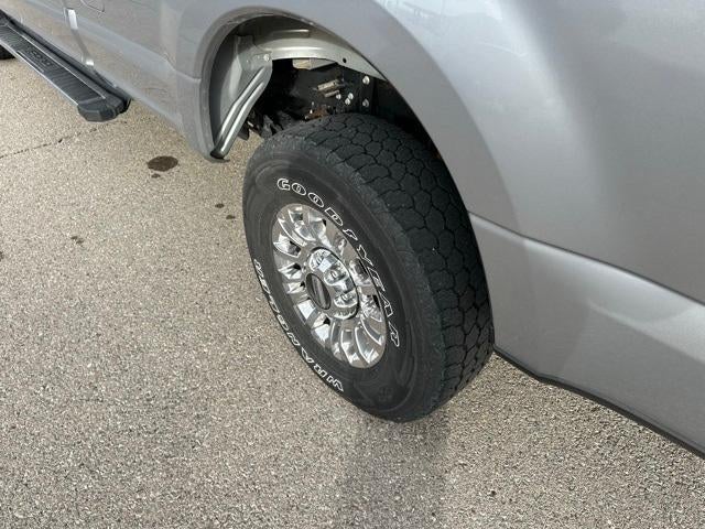 2022 Ford Super Duty F-250 SRW XLT 4WD Crew Cab 6.75' Box