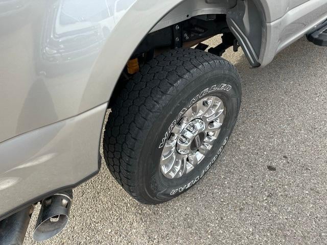 2022 Ford Super Duty F-250 SRW XLT 4WD Crew Cab 6.75' Box