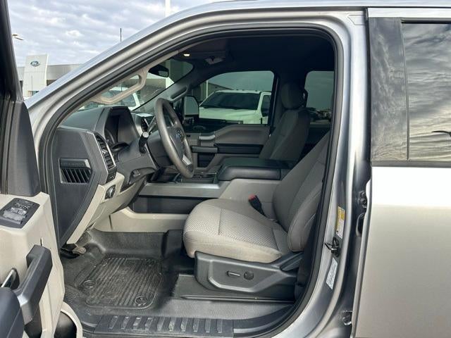 2022 Ford Super Duty F-250 SRW XLT 4WD Crew Cab 6.75' Box