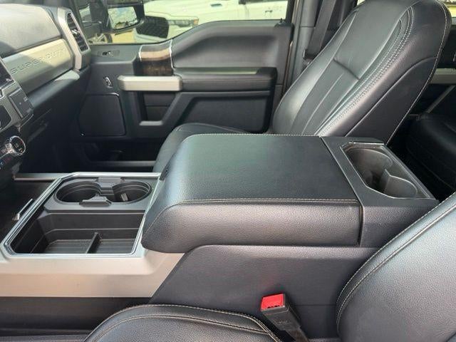 2022 Ford Super Duty F-250 SRW LARIAT 4WD Crew Cab 6.75' Box