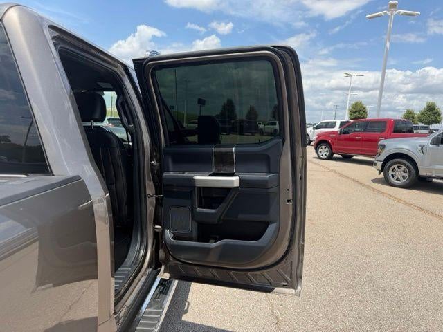 2022 Ford Super Duty F-250 SRW LARIAT 4WD Crew Cab 6.75' Box