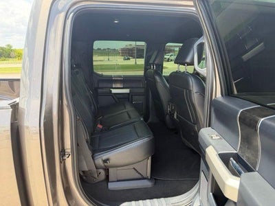 2022 Ford Super Duty F-250 SRW LARIAT 4WD Crew Cab 6.75' Box