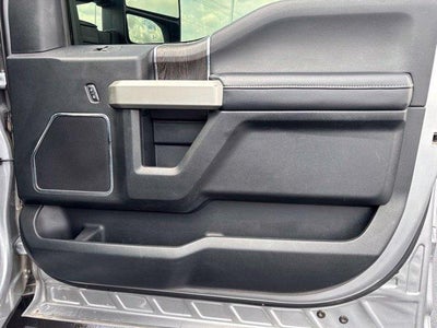 2020 Ford Super Duty F-250 SRW LARIAT 4WD Crew Cab 6.75' Box