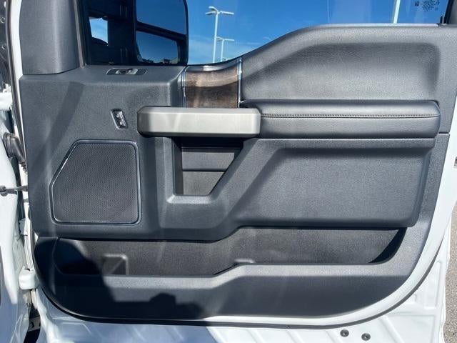 2022 Ford Super Duty F-250 SRW LARIAT 4WD Crew Cab 6.75' Box