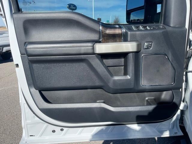 2022 Ford Super Duty F-250 SRW LARIAT 4WD Crew Cab 6.75' Box