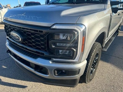 2023 Ford Super Duty F-250 SRW XL 4WD Crew Cab 6.75' Box