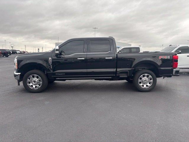 2023 Ford Super Duty F-250 SRW LARIAT 4WD Crew Cab 6.75' Box