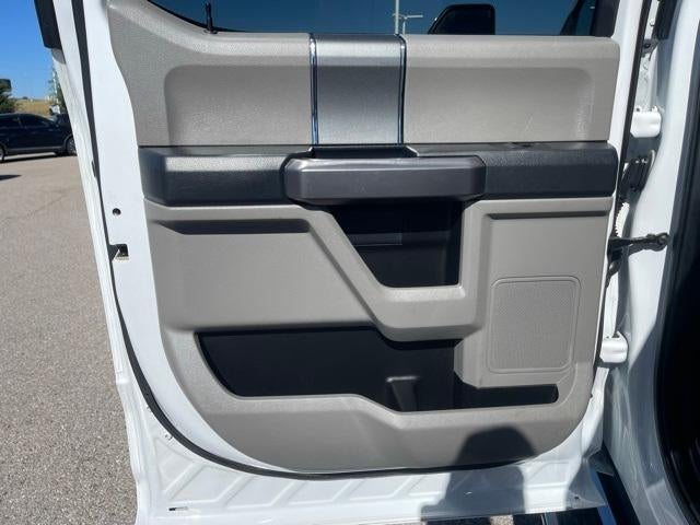 2022 Ford Super Duty F-250 SRW XLT 4WD Crew Cab 6.75' Box